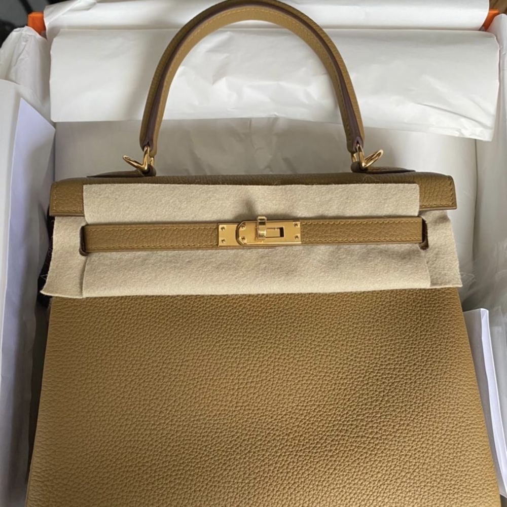 Hermès Kelly 25 Bronze dore Togo Gold Hardware GHW