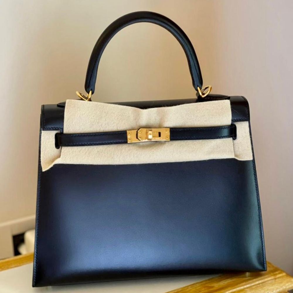 Hermès Kelly 25 Noir (Black) Sellier Box Gold Hardware GHW