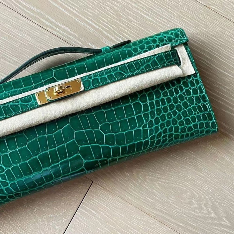Hermès Kelly Cut Vert Emeraude Crocodile Porosus Lisse Gold Hardware GHW